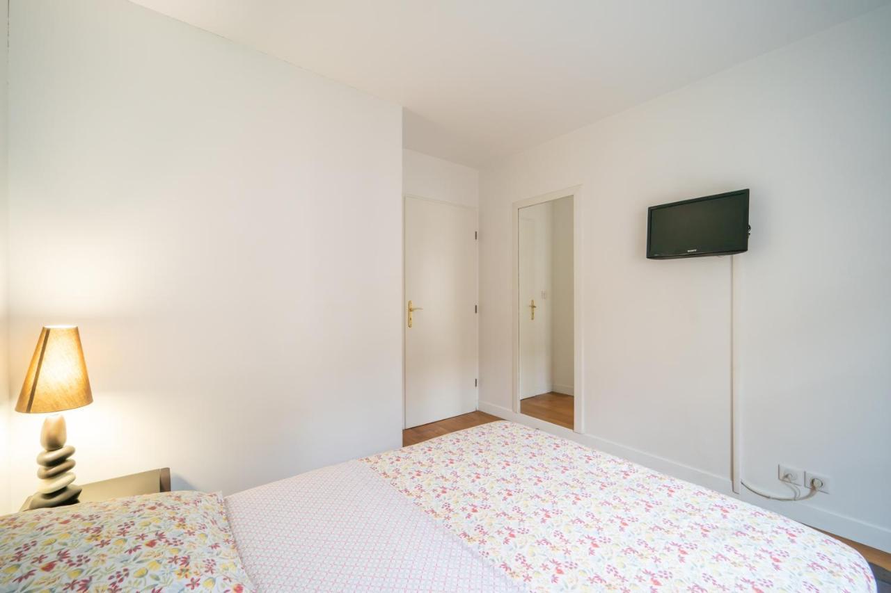 Apartamento Havre De Paix - Appt Avec Terrasse Courbevoie Exterior foto